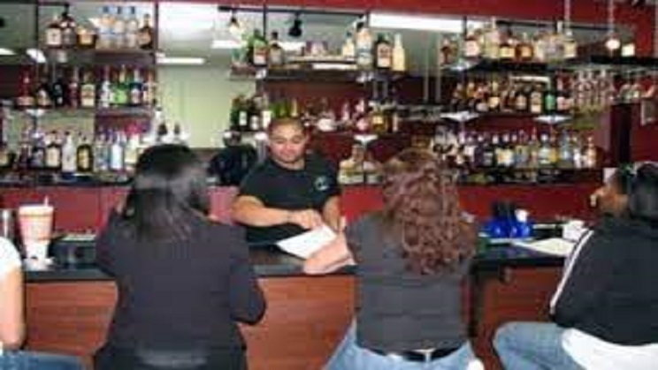 Mixology Magic: Bartending School in Fort Worth